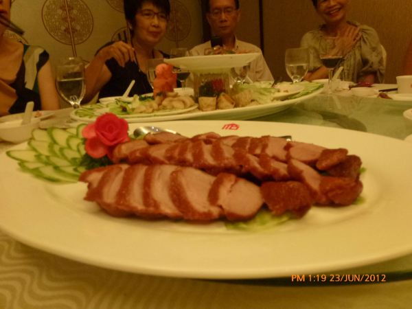 2012_06_23-annual-dinner-committee-meeting-food-tasting-017